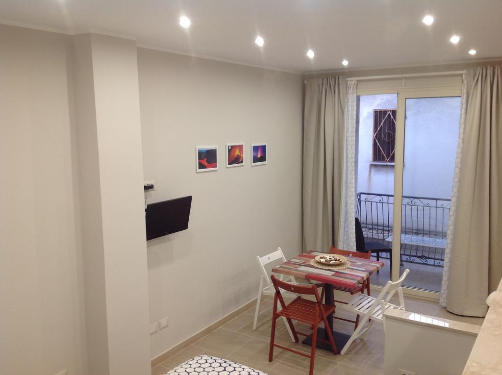 Appartement Casa Lucrezia à Giardini-Naxos Extérieur photo